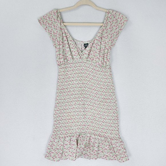 Wild Fable Dress Womens Medium Pink Green Floral Smocked Peplum Summer Casual - Picture 1 of 9